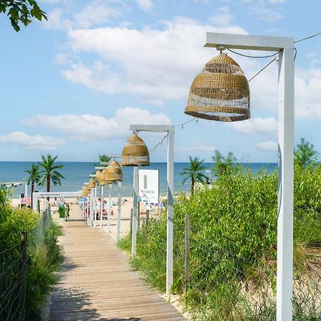 Your Holidays Waves Widok Na Fale Baltyku D756 米兹多洛杰 外观 照片
